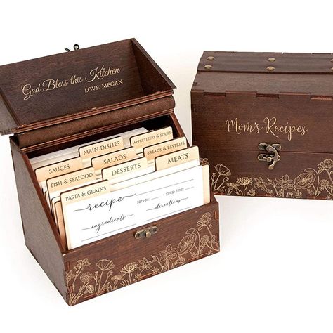 A Personalized Recipe Box Is the Heirloom-Quality Gift They Don't Already Have Recipe Box Dividers, Personalized Recipe Box, Custom Card Box, Recipe Card Boxes, Recipe Card Box, Recipe Box Wooden, Family Dishes, Custom Recipe, All Recipes