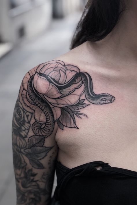 Snake Tattoo by Jen Tonic #snake #rose #shoulder #flower #floral #blackwork #blackandgrey #black #arm | By Jen Tonic | Done at Heart of Gold Tattoo | Oct 14th 2018 | 726189 Women's Shoulder Tattoo, Floral Tattoo Shoulder, G Tattoo, Serpent Tattoo, Snake Tattoo Design, Shoulder Arm Tattoos, Gold Tattoo, Upper Arm Tattoos, Back Of Shoulder Tattoo