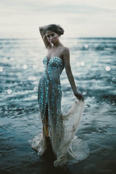 Reminds me of the little mermaid when king Triton gives her legs... Teal Prom Dresses, Skirt Maxi, Gorgeous Gowns, Mermaid Dress, Beach Wedding Dress, Up Girl, Beautiful Gowns, Mermaid Wedding, Fancy Dresses