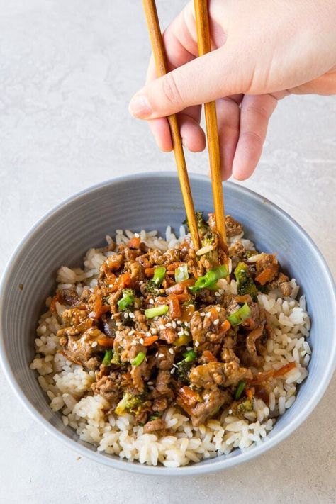 Healthy Teriyaki Turkey Rice Bowl - Yellow Bliss Road Teriyaki Turkey Rice Bowl, Turkey Rice Bowl, Ground Turkey Recipe, Teriyaki Turkey, Teriyaki Rice, Ground Turkey Recipes Easy, Turkey Rice, Healthy Turkey Recipes, Ground Turkey Recipes Healthy