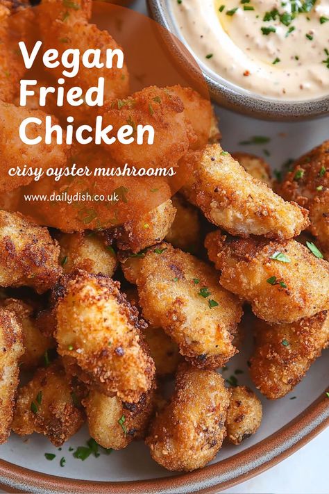 Vegan Fried Chicken Trumpet Mushroom, Fried Oyster Mushrooms, Vegan Chicken Recipes, Mushroom Vegan, King Oyster Mushrooms, Fried Oyster, Vegan Fried Chicken, Vegan Grocery List, King Oyster