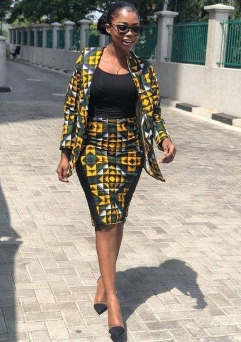 African Clothing Styles Two Piece, African Attire For Women, Latest Ankara Styles 2019, Kitenge Designs, Ankara Jackets, African Attire Dresses, Best African Dresses, Short African Dresses, Latest Ankara Styles