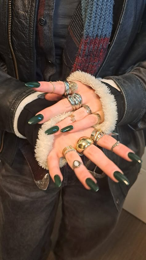 #fashion #aesthetic #jewelry #rings #downtown #downtowngirl #grunge #grungestyle #vintage #vintagefashion #vintagejewellery #vintageclothing #secondhand #secondhandfashion #pinterest #fallfashion #fall2024 #falloutfit #jewelrystack #stacking #ringstack #nails #ootd #nailinspo #nailinspiration #fallnails #naildesign #jewelrytrends #jewelryaesthetic #funky #cute #maximalist Nails Rings Aesthetic, Maximalist Ring Stack, Mixed Jewelry Aesthetic, 90s Jewelry Aesthetic, 80s Jewelry Aesthetic, Jewelry Maximalist, Maximalist Rings, Maximalist Jewelry Aesthetic, Lots Of Jewelry Aesthetic