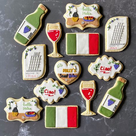 Italian Theme Hen Party, Italian Theme Cookies, Italian Themed Cookies Decorated, Italy Themed Cookies, Italian Themed Cookies, Italian Restaurant Engagement Photos, Italy Cookies, Italy Theme Party, Italian Bachelorette Party Theme