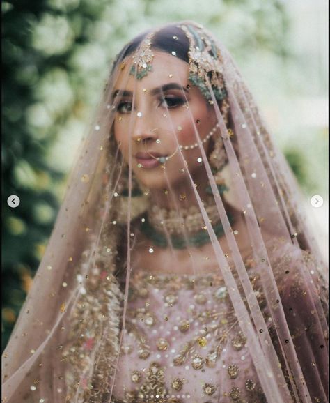 Pakistani Wedding Photography, Indian Wedding Poses, Wedding Portrait Poses, Wedding Photoshoot Poses, Wedding Couple Poses Photography, Bridal Photoshoot, Bride Photography, Wedding Photos Poses, Desi Wedding