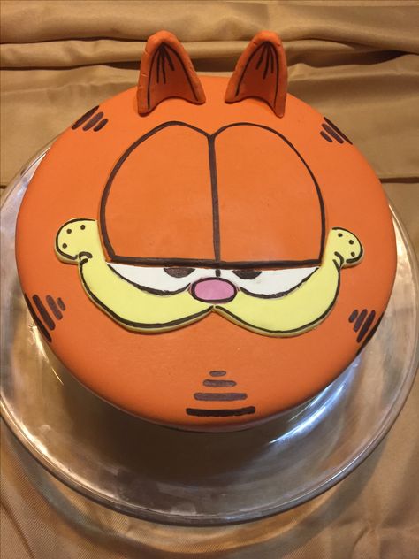 Garfield Cake, Garfield Birthday, Funny Birthday Cakes, Cute Baking, Pretty Birthday Cakes, Cute Birthday Cakes, Just Cakes, Cute Desserts, Cute Cakes