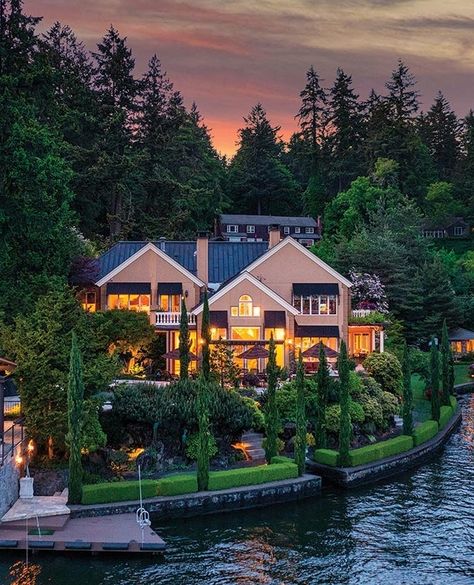 Lake Oswego Oregon, Lake Oswego, Lakefront Homes, Luxury Homes Dream Houses, Forest House, Waterfront Homes, Water Views, House And Home Magazine, Backyard Decor