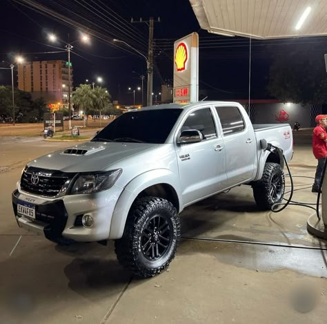 Toyota Hilux Offroad, Fort Ranger, Toyota Hilux 4x4, Hilux 4x4, Motorcross Bike, Delivery Pictures, Dream Cars Mercedes, Hilux Vigo, Cars Mercedes