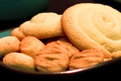 Chammoro Recipes, Guamanian Recipes, Islander Food, Cornstarch Cookies, Guam Food, Chamorro Food, Guam Recipes, Chamorro Recipes, Butter Cookie Recipe