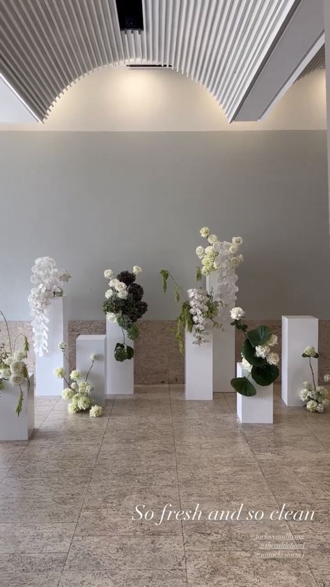 Modern Ceremony, Samantha Wedding, Wedding Entrance Decor, Modern Wedding Flowers, Ceremony Design, Flower Installation, Wedding Reception Inspiration, Bridesmaid Box, Wedding Decor Inspiration