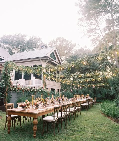 No need to beg for more fall wedding inspiration! Cozy al fresco elopements, luxury destination fetes inspired by interior design and everything in between is included in our most recent roundup of autumn wedding tables incorporating plush velvet linens, dried grass centerpieces, organic fruit accents and beyond. At this point, we could basically live in this season forever. You will soon see why! Fall Wedding Tables, Martha Weddings, Wedding Backyard Reception, Backyard Reception, Cottage Wedding, Yard Wedding, Kiawah Island, Cafe Lights, Garden Party Wedding