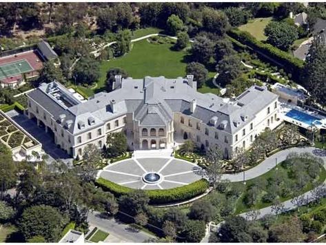 The Spelling Mansion—57,000 square feet—Los Angeles, Calif. A Mansion, Mega Mansions, Beverly Hills 90210, Expensive Houses, Celebrity Houses, Graceland, Big Houses, Large Homes, Johannesburg