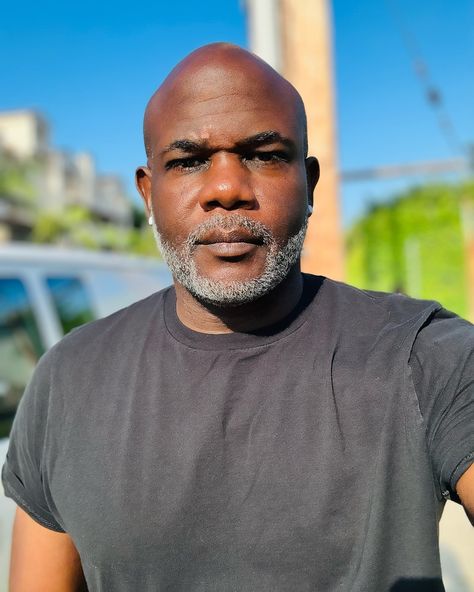 Dear people over 50 years old, Stop posting photos from back when you were 27. �😒 You’re not fooling anybody. If you let yourself go, just deal with it. That’s your fault you ignored the health advice I’ve been trying to give y’all for 30 years. If you’re older and you look fantastic, flex yo’self! 🙌🏾 However, if you need to work on some things, get with me. I’m not nice. I’m mean. I’m a drill sergeant. I’ll hurt your feelings… But I’ll get you right. 💪🏾 #thisPicTakenToday #age52 Drill Sergeant, Not Nice, Just Deal With It, Your Fault, Deal With It, Black Man, Health Advice, Old Men, 50 Years