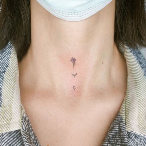 Small Front Neck Tattoos, Simple Neck Tattoos, Neck Tattoos For Women, Neck Tattoo Women, Phenomenal Tattoo, Tattoo Dainty, Unique Tattoos Black Women, Front Neck Tattoo, Small Neck Tattoos