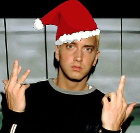 Eminem Christmas Pfp, Eminem Pfps, Eminem Christmas, Eminem Icon, Eminem D12, New Eminem, Icons Random, 2 Kings, Eminem Rap