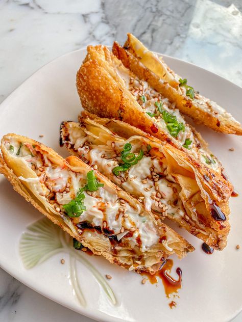 Crab Rangoon Egg Rolls - Cook With Dana Lobster Egg Rolls, Crab Rangoon Egg Rolls, Cream Cheese Rangoons, Red Lobster Shrimp, Rangoon Recipe, Crab Rangoon Recipe, Deep Fried Recipes, Shrimp Toast, Creamy Crab