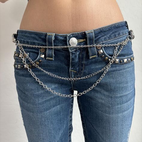 Chain jeans outfit