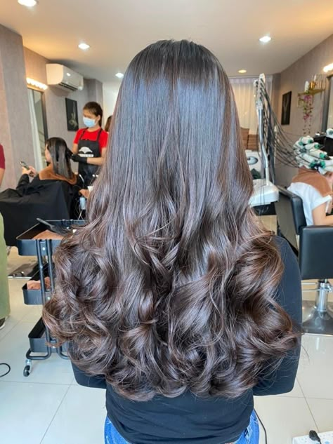 Straight Hair With Wavy Ends, Curls At The End Of Hair, Straight Hair Curled Ends, Curled Ends Hair, Blow Dry Hair Curls, Locs Undercut, Blow Dry Hair Straight, Perm Ideas, Dry Long Hair