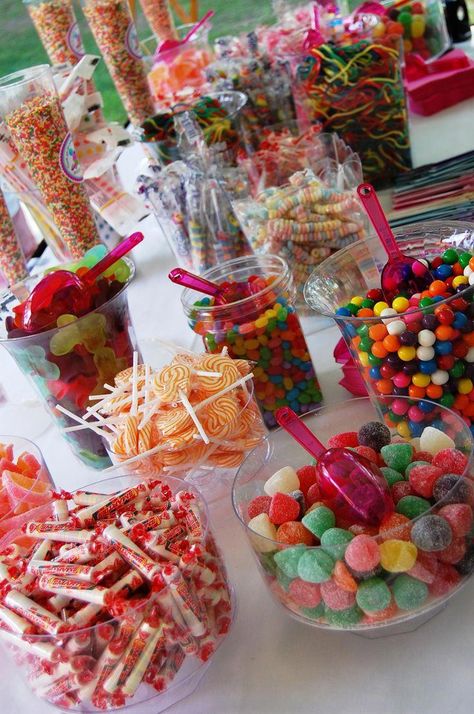 Sweet 16 Party Ideas: 16 Amazing Teen Party Themes #On-the-GoSnacks Candy Table For Quinceanera, Table For Quinceanera, Teen Party Themes, Sweet 16 Candy, Graduation Party Desserts, Blue And Rose Gold, Graduation Party Foods, Blue Quince, Quince Dresses Pink