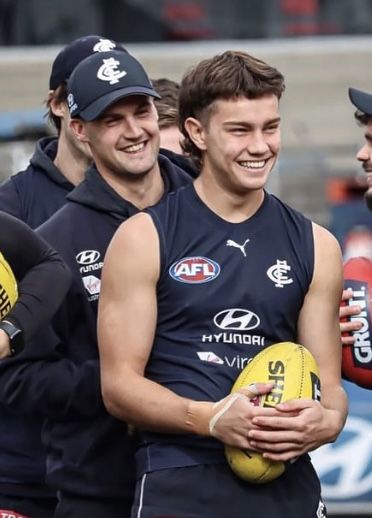 Jack Carroll, Charlie Curnow, Carlton Afl, Afl Players, Carlton Football Club, Carlton Blues, Geelong Cats, Smash Cake, Photoshoot Poses