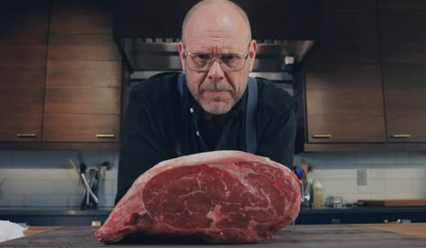 Alton Brown's Favorite Holiday Standing Rib Roast | Alton Brown Alton Brown Prime Rib, Best Prime Rib Recipe, What For Dinner, Beef Rib Roast, Beef And Pork Recipes, Prime Rib Roast Recipe, Rib Roast Recipe, Holiday Roasts, Standing Rib Roast