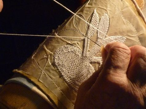 Making burano lace, originates in a small town off the coast of Venice Burano Lace, Lace Tutorial, Making Lace, Snowflake Quilt, Romanian Lace, Bobbin Lacemaking, Types Of Lace, Point Lace, Linens And Lace