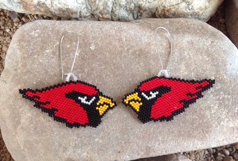 Beaded Cardinals Earrings by DoubleACreations on Etsy Beaded Cardinal, Bead Animals, Loom Designs, Beautiful Beaded Earring, Stitch Earrings, Sport Logos, Beaded Earrings Native, Earrings Patterns, Cat Bead