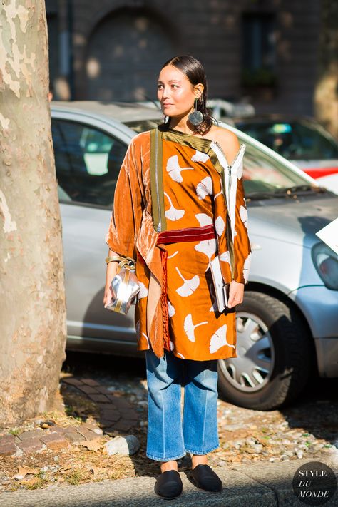 Rachel Wang, Rachael Wang, 2017 Street Style, Kimono Styles, Fashion Show Backstage, Country Attire, Reportage Photography, Street Style 2017, Wideleg Pants