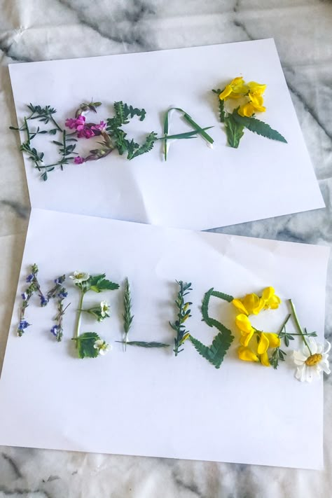 Easy nature name writing craft for kids | Cosmo Mum Outdoor Exploration Activities For Kids, Nature Themed Crafts For Kids, Wellbeing Activities For Children, Homeschool Journaling, Easy Outdoor Activities For Kids, Nature Writing, Nature Names, Forest School Activities, Nature Projects