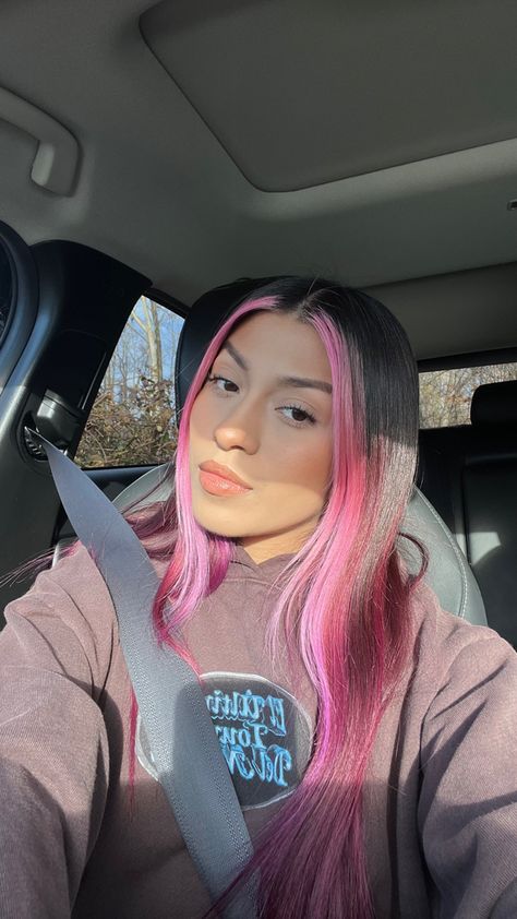 Pink Balayage With Money Piece, Peekaboo And Money Piece Hair, Mauve Money Piece Hair, Blonde And Pink Money Piece, Dark Hair Pink Money Piece, Black And Pink Money Piece, Dark Hair With Pink Money Piece, Pink Money Piece Hair Black, Hair Color Ideas For Brunettes Money Piece