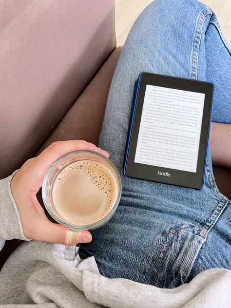 Kindle Pictures Instagram, Kindle Bookstagram, Reading Vibes, Steph Bohrer, Kindle Aesthetic, Book Photography Instagram, Cozy Things, 2024 Aesthetic, Bookstagram Inspiration