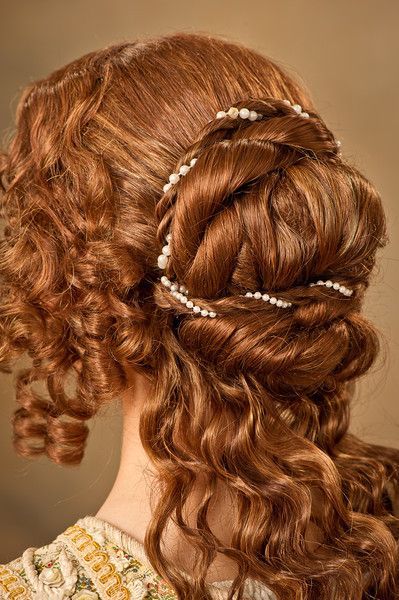 Renaissance - allisonlowery Couture Dior, Historical Hairstyles, Medieval Hairstyles, Victorian Hairstyles, Fantasy Hair, Braided Hairstyles Tutorials, 인물 사진, Marie Antoinette, Vintage Hairstyles