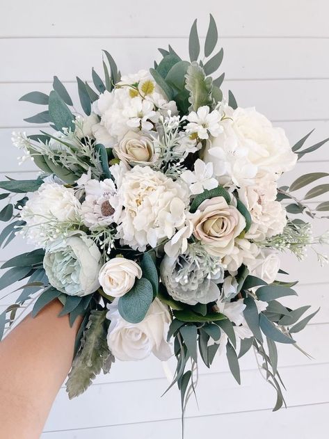 Wedding Flowers Sage Green, Sage Green Bouquet, Bouquet Sage Green, Flowers Sage Green, Eucalyptus Wedding Bouquet, White Peonies Bouquet, Green Wedding Bouquet, White Flower Bouquet, Green Wedding Flowers