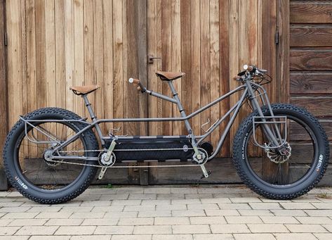 Sweet Moonmen Bikes Tandem. Fat, E bike, Pretty sick Ebike Electric Bicycle, Pretty Sick, Touring Bicycles, Tandem Bicycle, Bike Magazine, Fat Tire Bikes, Tandem Bike, Power Bike, I Want To Ride My Bicycle