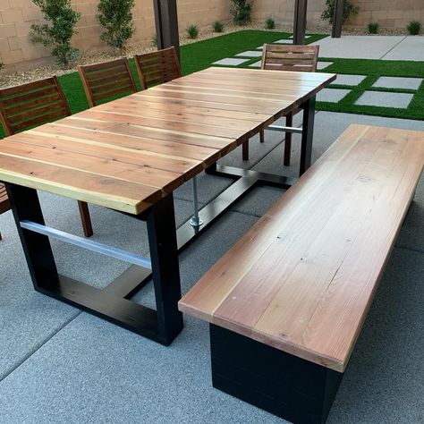 Diy Outdoor Table Dining, Diy Table And Bench, Outdoor Table Diy, Design Patio Ideas, Outdoor Table And Bench, Outdoor Wooden Table, Backyard Patio Lights, Aesthetic Patio, Patio Aesthetic