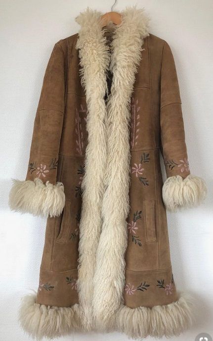 Afghan Coat, Mode Hippie, 70s Inspired Fashion, 70s Outfits, Estilo Hippie, Brown Fur, Suede Coat, Burning Man, Mode Vintage