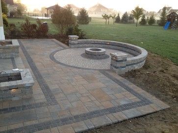 Brick Patio, Concrete Patio Designs, Patio Pavers Design, Concrete Patios, Outdoor Dining Sets, Backyard Seating, Fire Pit Patio, Backyard Fire, Fire Pit Backyard