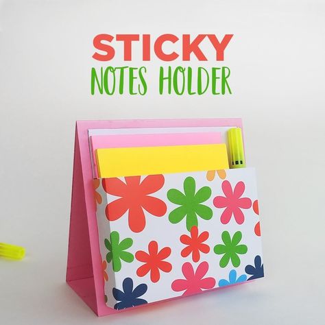 Sticky Notes Holder, Notes Storage, Note Pen, Studying Library, Note Holders, Paper Craft Diy Projects, Diy Holder, Sticky Note, Pen Holders