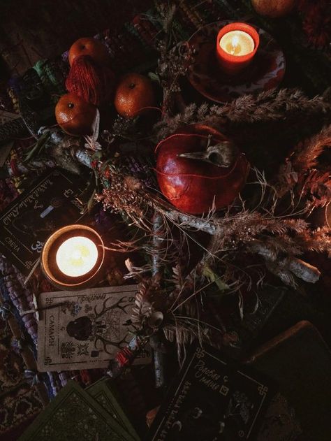 Fire Witch Aesthetic, Dark Romantic Wedding Decor, Dark Objects, Objects Aesthetic, Witchcraft Tumblr, Aesthetic Witchcraft, Wiccan Wallpaper, Fire Witch, Dark Romantic Wedding