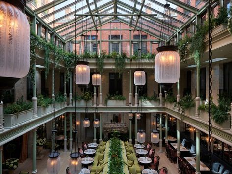 Watch part three of the AHEAD Global 2021 hospitality awards Nomad London, Nomad Hotel, Roman And Williams, Maximalist Design, Covent Garden London, British Pub, Timber Panelling, Alaska Airlines, Hotel Boutique