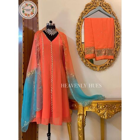 𝐇𝐄𝐀𝐕𝐄𝐍𝐋𝐘 𝐇𝐔𝐄𝐒 ® By Harkiran🧿 on Instagram: “HH266 ✔️Style:Anarkali with Plazzo. ✔️Fabric: Georgette for shirt n bottom, pure Orgenza dupatta (2.5 meters length)…” Designer Suits For Wedding, Punjabi Suits Designer Boutique, Trendy Suits, Indian Designer Suits, Latest Dress Design, Pakistani Fashion Casual, Pakistani Fashion Party Wear, Saree Designs Party Wear, Womens Dress Suits