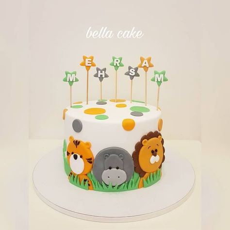 Cakes Without Fondant, Jungle Birthday Cakes, Zoo Cake, Jungle Theme Cakes, Boys First Birthday Cake, Jungle Theme Birthday Party, Boys 1st Birthday Cake, Baby Boy Birthday Cake, Animal Birthday Cakes