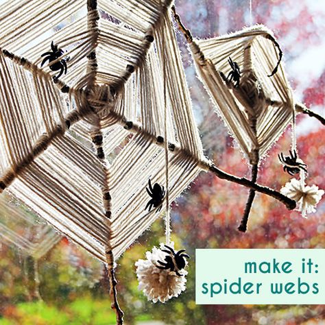 Kids Halloween Craft - DIY Sticks and Twine Spiderweb For Fun + Festive Halloween Decorations Stick Spider, Eye Mandala, Handmade Charlotte, Diy Yarn, Spider Webs, Halloween Spider Web, Autumn Crafts, Halloween Diy Crafts, Halloween Crafts For Kids