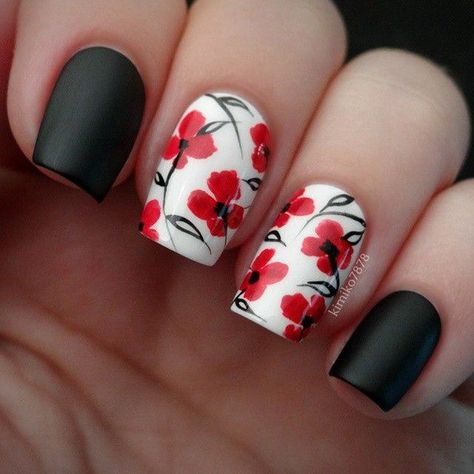 Black, White and Red Flower Nail Art Design. ****I used green for the leaves. Turned out very pretty**** Black And White Nails, Unghie Nail Art, Floral Nail Designs, Flower Nail Designs, Best Nail Art Designs, Trendy Nail Art, Flower Nail Art, Acrylic Nail Art, Cool Nail Designs