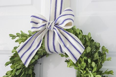 Wreath Hanging From Ribbon, Wreath Hanging, Window Wreath, How To Tie Ribbon, Lavender Wreath, Holly Wreath, Boxwood Wreath, Diy Fall Wreath, Wreath Hanger