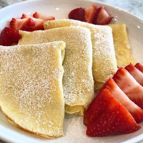 Basic Crepes Recipe, Basic Crepes, Basic Crepe Recipe, Recipes Crepes, Best Crepe Recipe, Easy Crepe Recipe, Crepes Recipe, Breakfast Crepes, Crepe Recipe