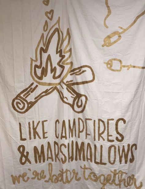 Two toned metallic gold and glitter, great for COB events/ big little reveals/ sisterhood activities  #glitter #banner #alphaxidelta #sorority #campfires Sorority Activities Events, Sorority Retreat Activities, Sorority Parents Weekend Activities, Sisterhood Ideas Sorority, Cob Events Sorority, Sisterhood Retreat Ideas, Sorority Bonding Activities, Sorority Event Ideas, Sorority Sisterhood Events