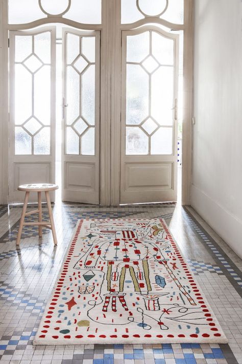 Jamie Hayon rugs Surreal Sketch, Jamie Hayon, Jaime Hayon, French Doors Interior, Whimsical Fashion, Milan Design Week, Rug Art, Design Milk, Hand Tufted Rugs