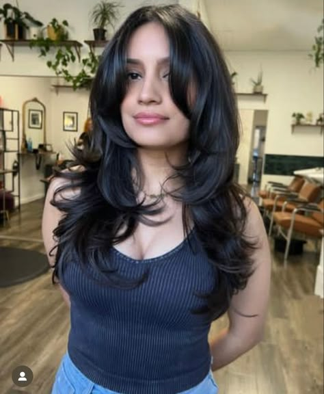 Cap Hairstyles, Haircuts For Long Hair With Layers, Hair Inspiration Long, Layered Haircuts For Medium Hair, Hairstyles For Layered Hair, Haircuts For Wavy Hair, Haircut Inspiration, Hair Stylies, Haircuts For Medium Hair