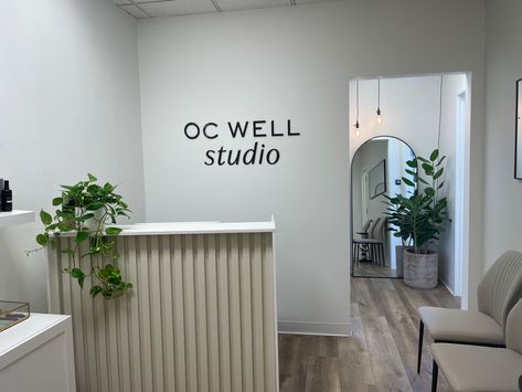 Small Clinic Reception Design, Tiny Reception Area, Aesthetic Clinic Waiting Area, Aesthetic Reception Area, Small Spa Space, Boho Spa Reception Area, Small Spa Reception Area, Small Waiting Area Salon, Nail Salon Reception Area